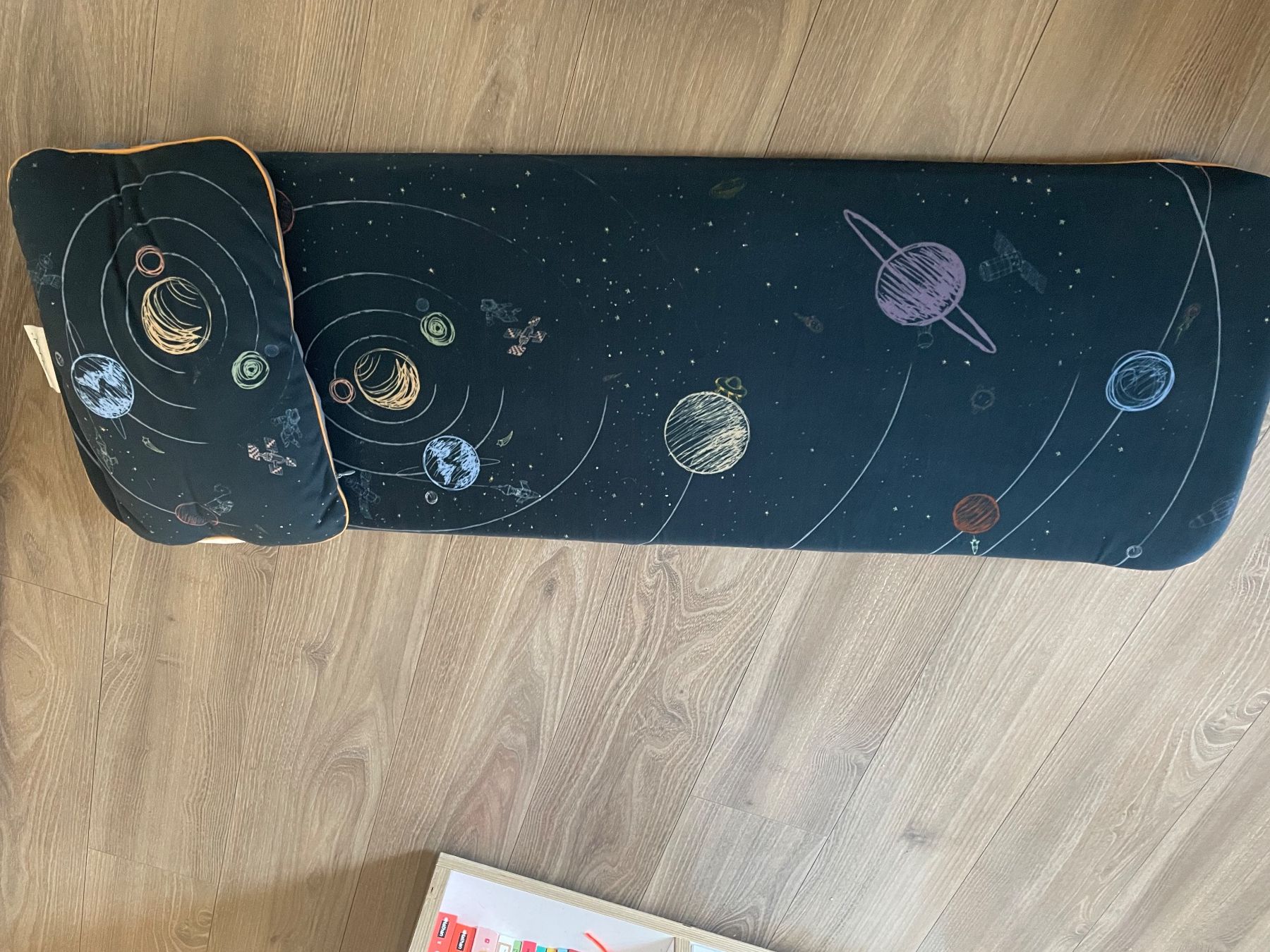 Sonstige Gartenschaukeln: Planche Wobbel Original avec coussin espace – Gebraucht aus Sierre von Ruyfigas 2