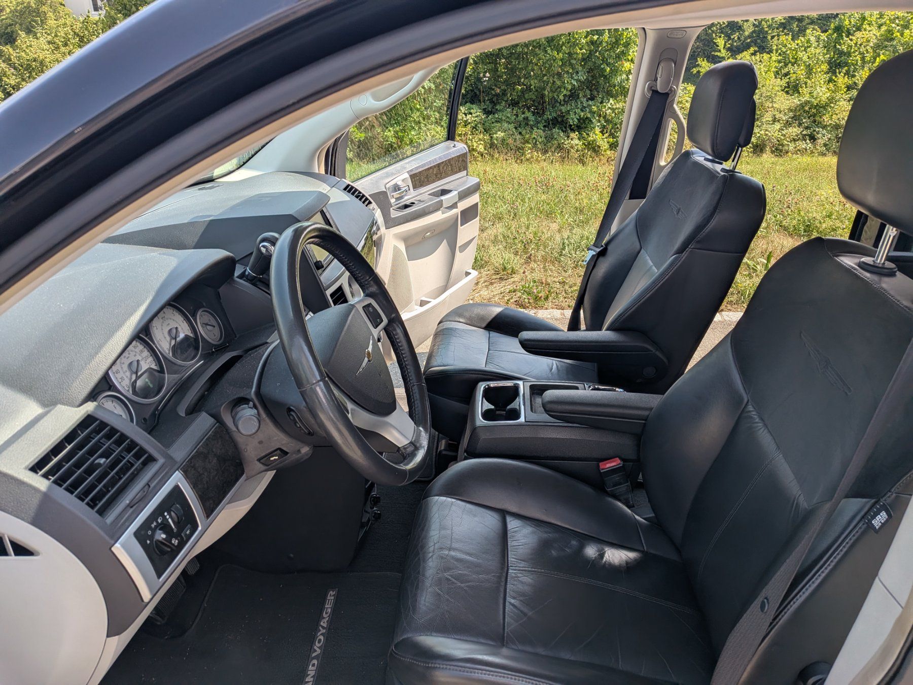 Chrysler Autos: Chrysler Grand Voyager 3.8 Ltd – Gebraucht aus Lengnau AG von tomkribi 5