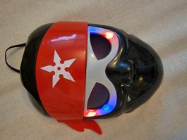 Ninja-Maske mit Lichteffekt