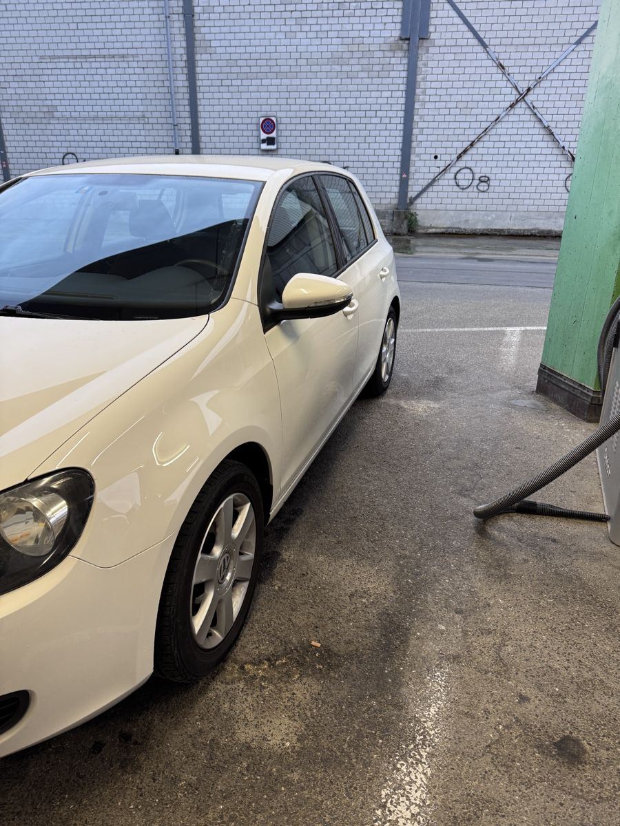 VW Automobili: VW GOLF 6 1.6 tdi – Usato da Bern venduto da kamen02 2
