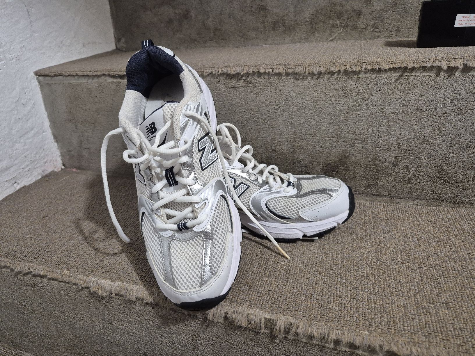 Scarpe da uomo: New Balance 530 – Usato da Winterthur venduto da Lumi11