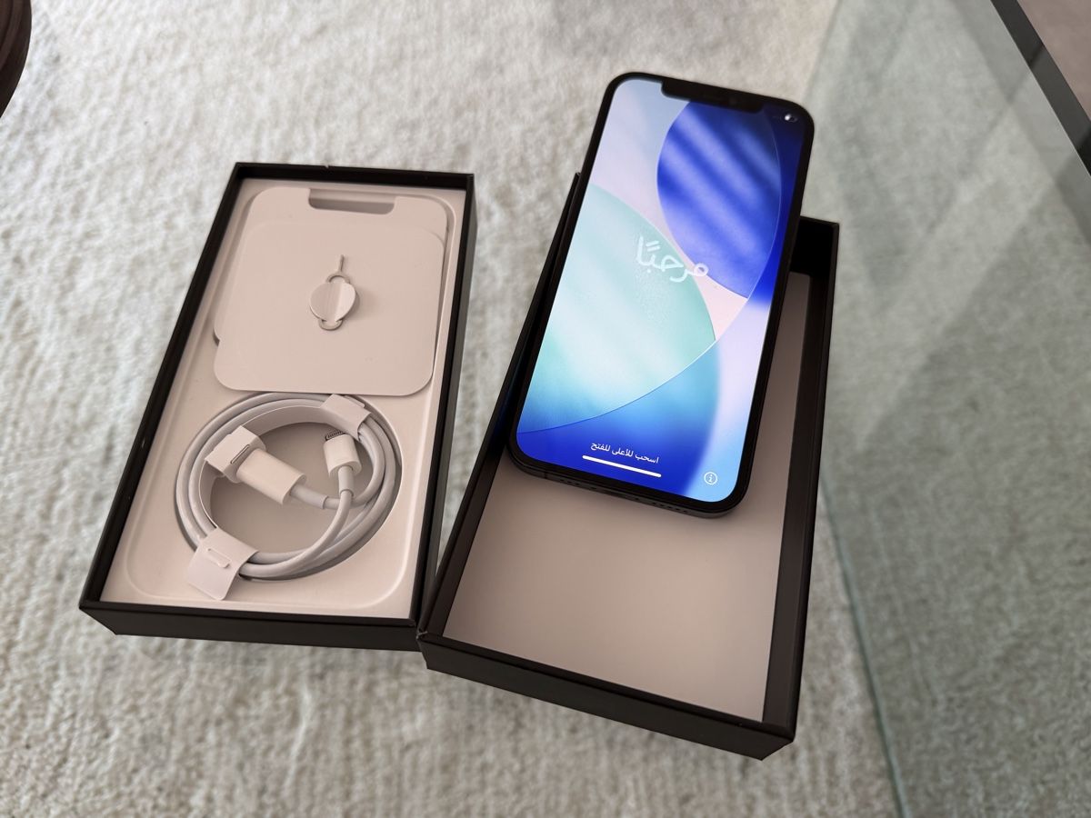 Apple Telefoni cellulari / Smartphones: iPhone 12 Pro, Pacific blue, 128 GB – Usato da Holziken venduto da dar_8n89 1