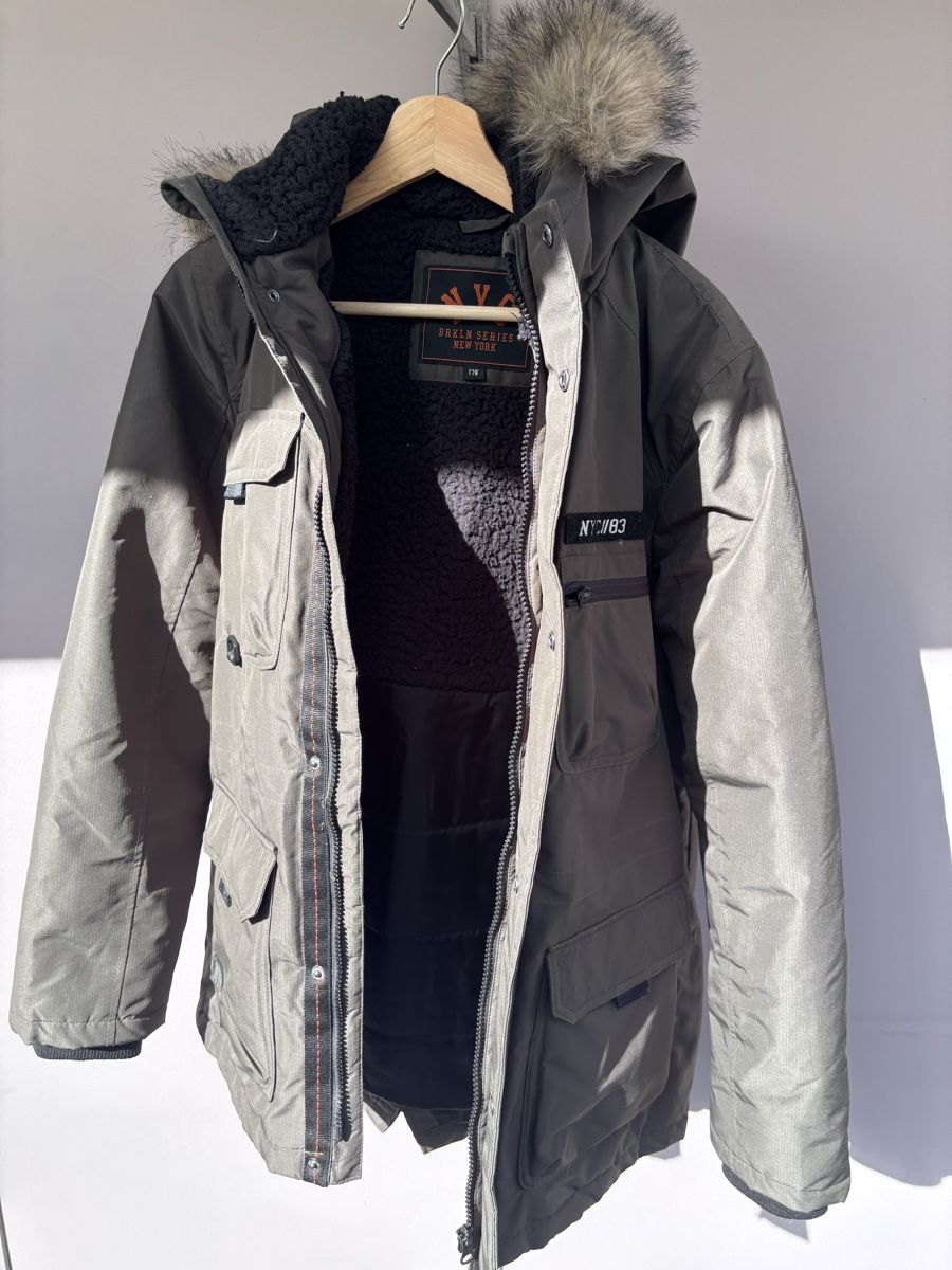 Jacken & Mäntel: Winterparka Gr. 176 neuwertig  – Gebraucht aus Chur von Abelone1 2