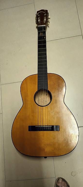 Strumenti musicali: Gitarre Marke Cremona Luby – Usato da Rüfenach AG venduto da ann_2sqp