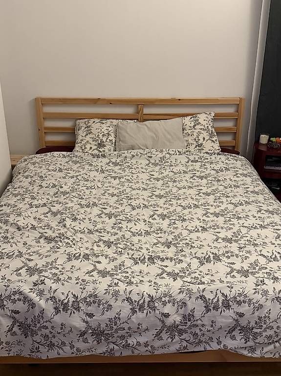 Letti: 160*200 bed frame and mattress – Usato da Zürich venduto da nef_z5q5
