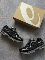 Asics Sneaker schwarz grau mit Originalkarton neuwertig