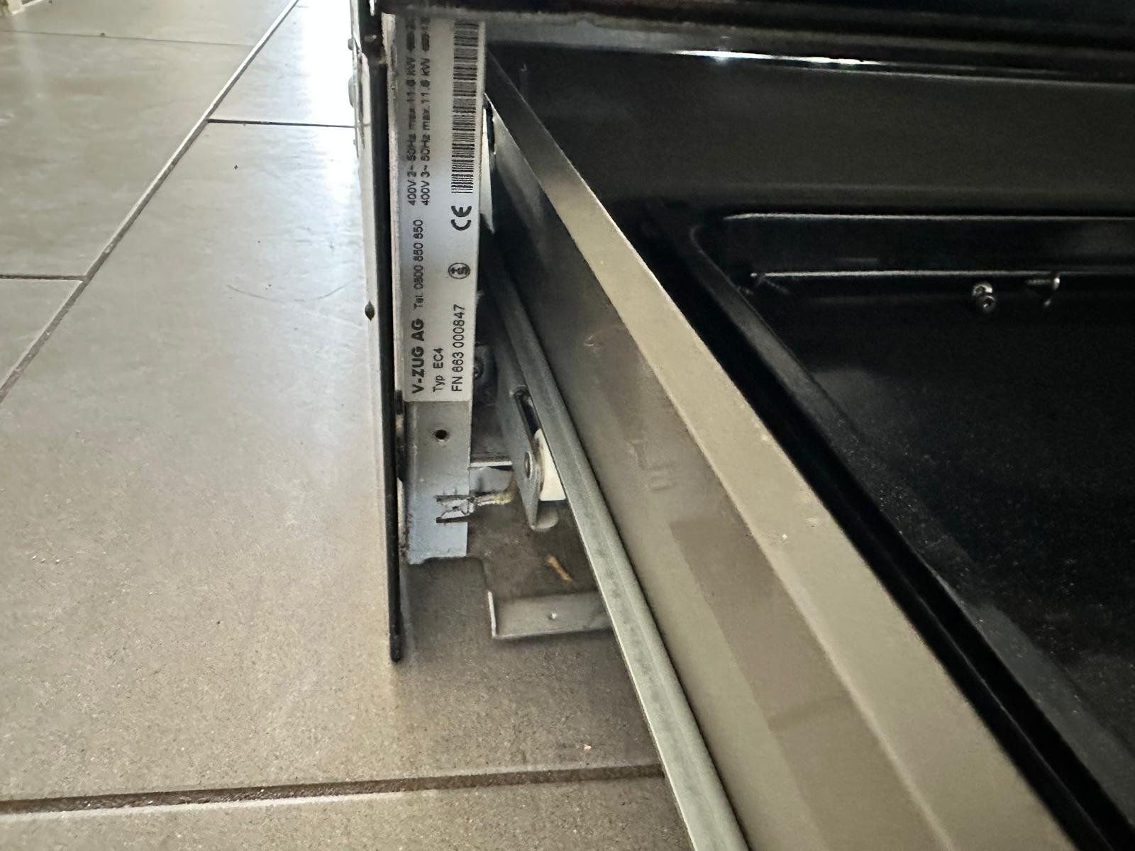 V-Zug Forni: Backofen mit Glaskeramik V-ZUG – Usato da Spreitenbach venduto da Space_X 5