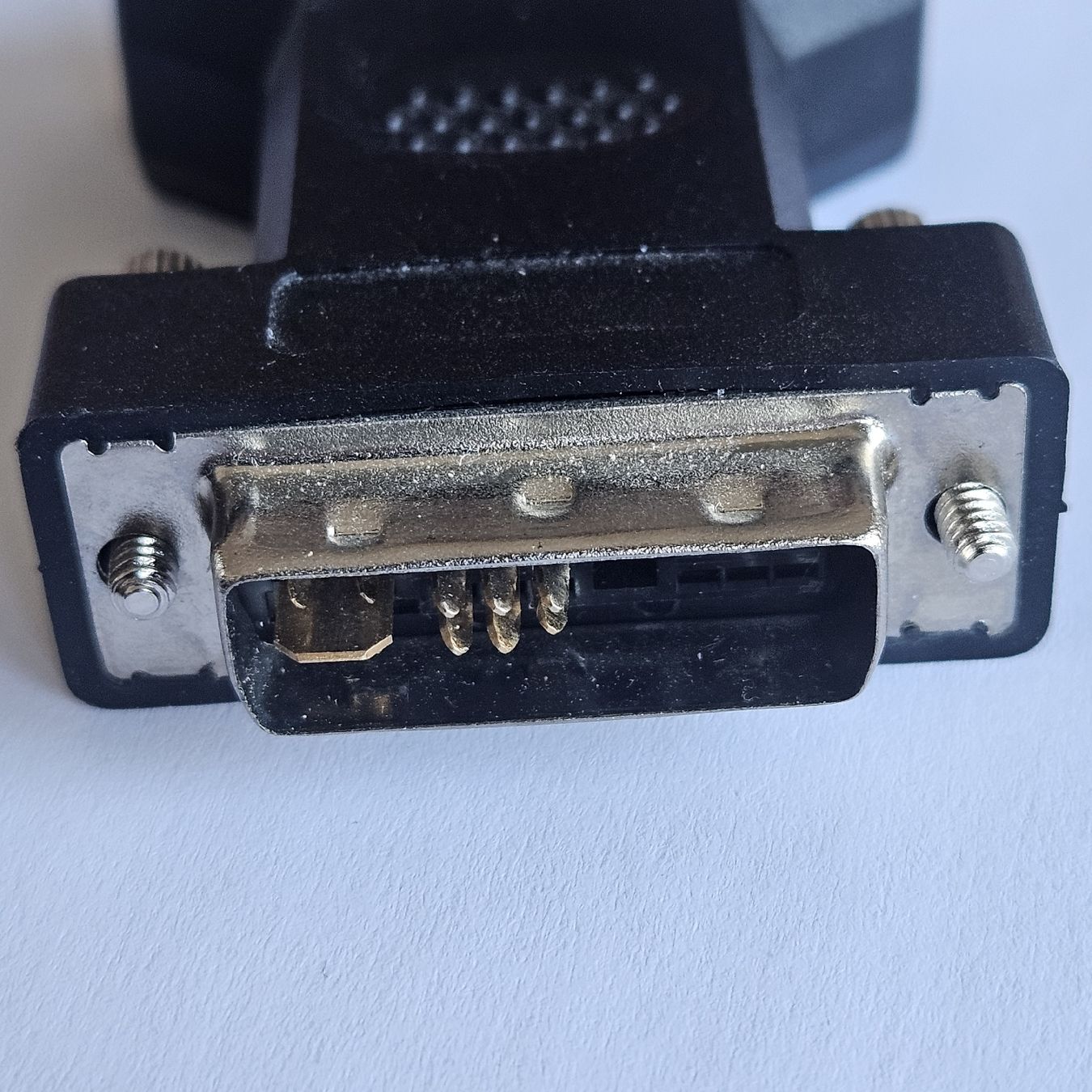 Unità & Adattatore: VGA/DVI Adapter Stecker/Buchse – Usato da Wettingen venduto da Christianv 1