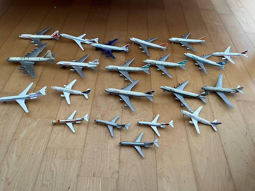 Kits de montage: Flugzeugsammlung – D'occasion à Allschwil par Manolictus