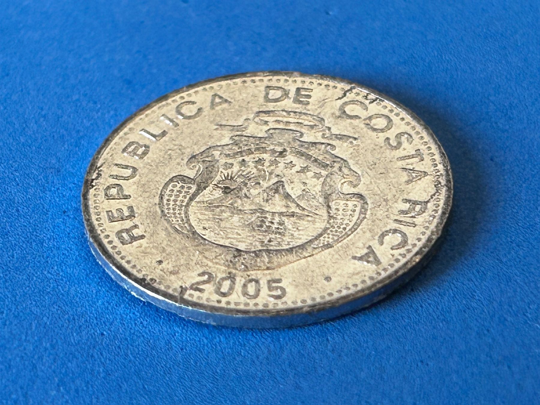 Tutti le monete: Costa Rica - 5 Colones 2005 – Usato da Corcelles NE venduto da AJKader 5