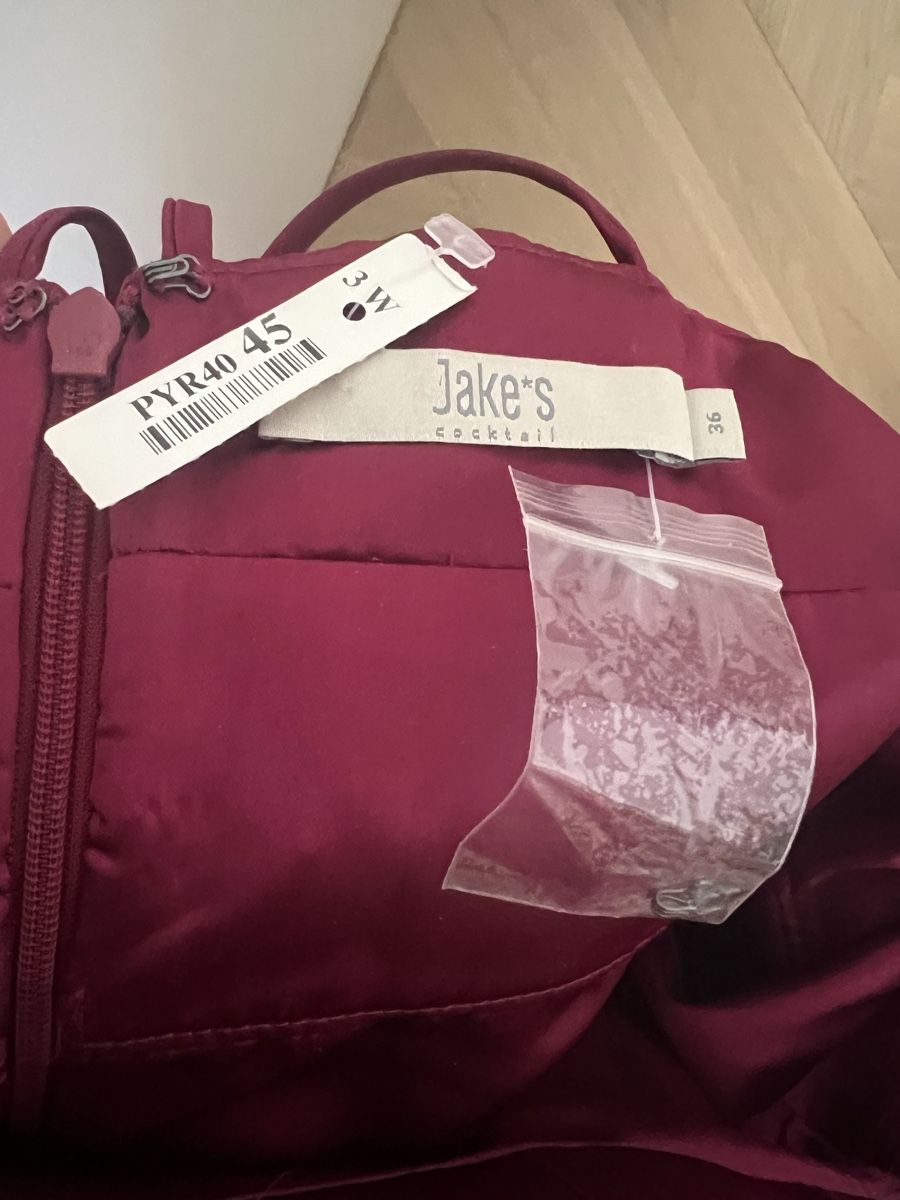 Vestiti: Neu Abendkleid Gr. 36 – Nuovo (secondo la descrizione) da Zürich venduto da prima.01 2
