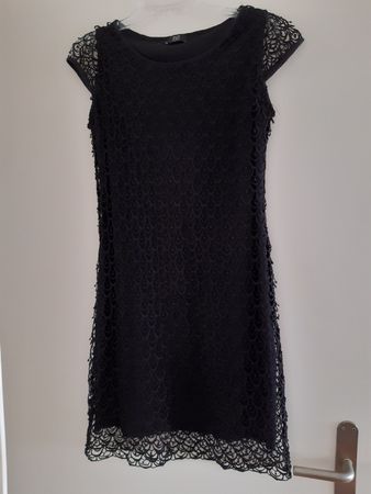 Schwarzer Kleid Marke F&F