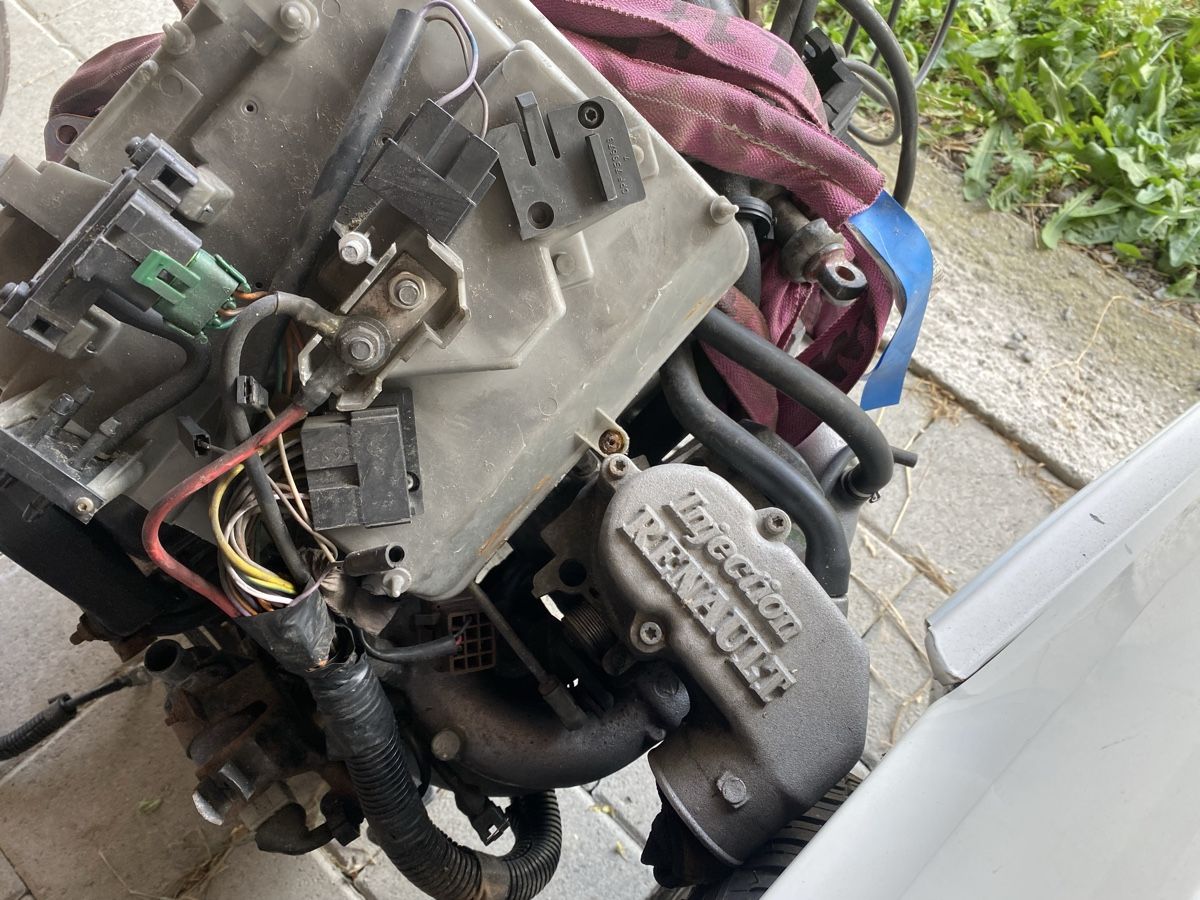 Renault Motoren: Renault 2.0l Motor J7T – Gebraucht aus Unteriberg von Giaccodiesli 3