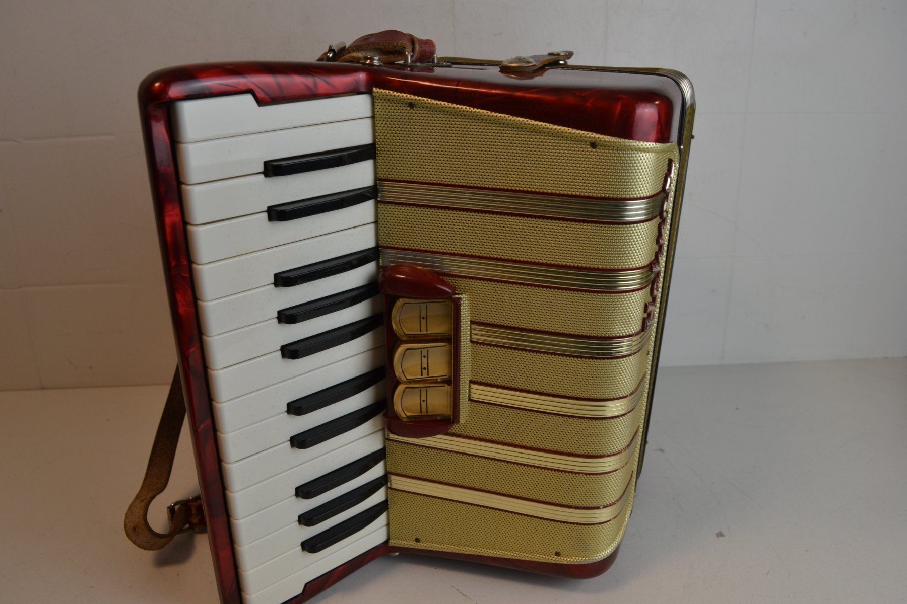 Hohner Strumenti musicali: Akkordeon chromatisch Hohner Concerto I – Usato da Zürich venduto da baumusik 5