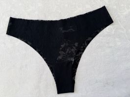 Slip Brazilian invisible Gr. M neu