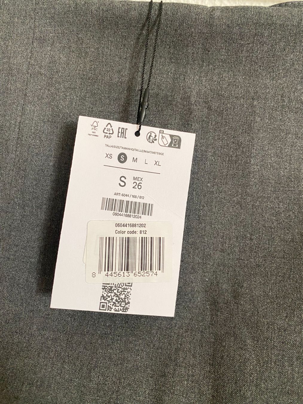 Bershka Jupes: Grauer Minirock von Bershka – Neuf avec emballage d'origine à Luzern par champagnelaury 2