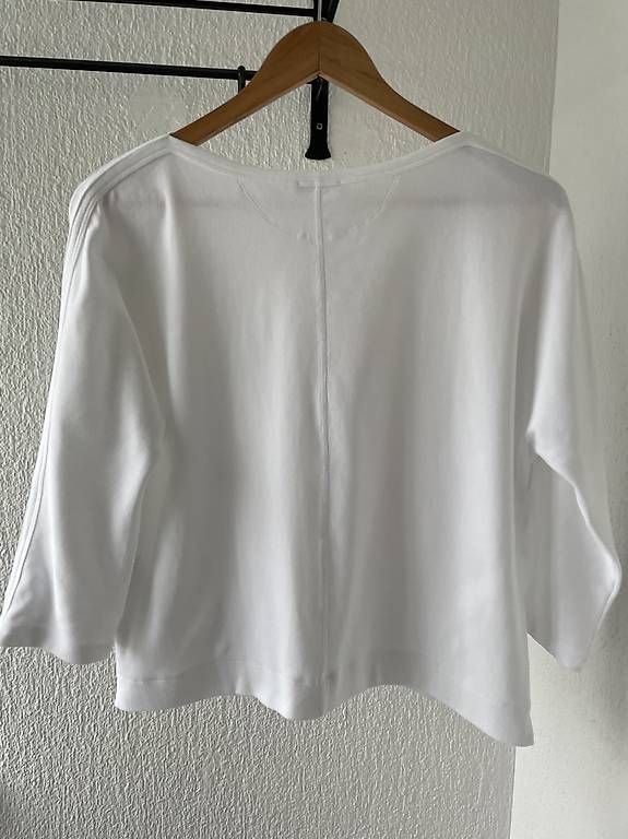 T-Shirts: Marc Cain Weisses Shirt – Gebraucht aus Meisterschwanden von xX3000Xx 1