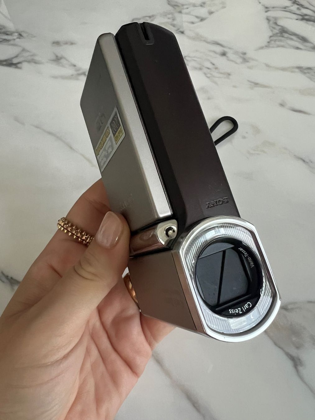 Sony Videocamere: Sony Handycam HDR-TG1E – Nuovo (secondo la descrizione) da weggis venduto da Minusio12 2