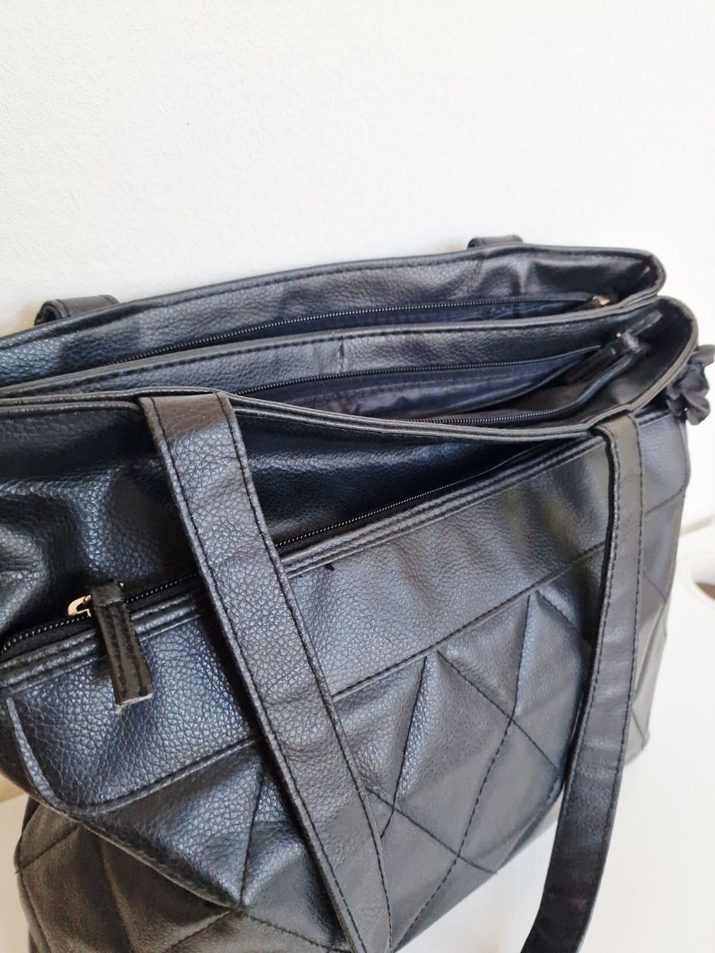Borse da donna: Handtasche Shopper in Schwarz – Usato da Hallau venduto da CHACLA 3