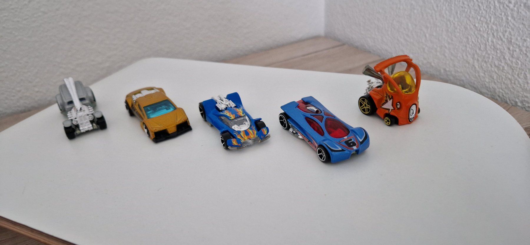 Hot Wheels Giocattoli: Hot Wheels Spielzeugautos – Usato da Wünnewil venduto da 1509mani 2