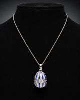 Pendentif œuf en émail bleu et argent 925 avec chaîne