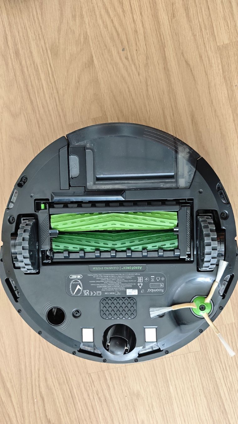 Irobot Aspirapolveri & Accessori: Roomba i7 Robot Vacuum Cleaner – Usato da Davos Dorf venduto da Miguelnogueira 1