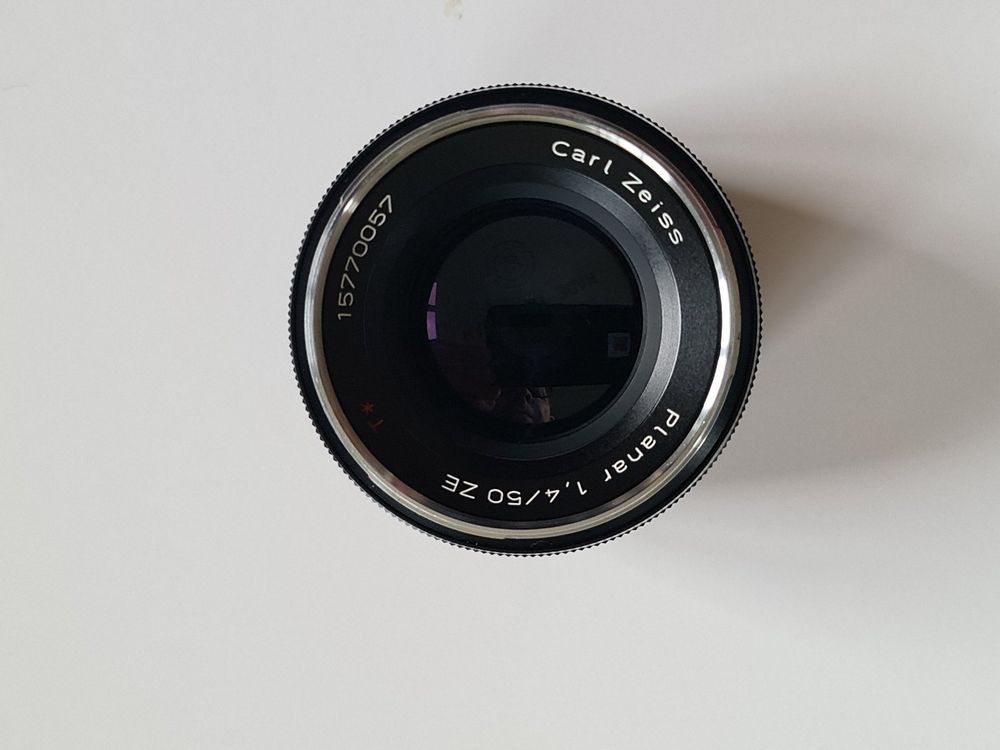 週末限定直輸入♪ ジャンク品! Carl Zeiss Planar T* 1.4/50