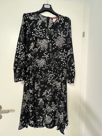 Max Mara Studio Kleid Gr. 38 neuwertig