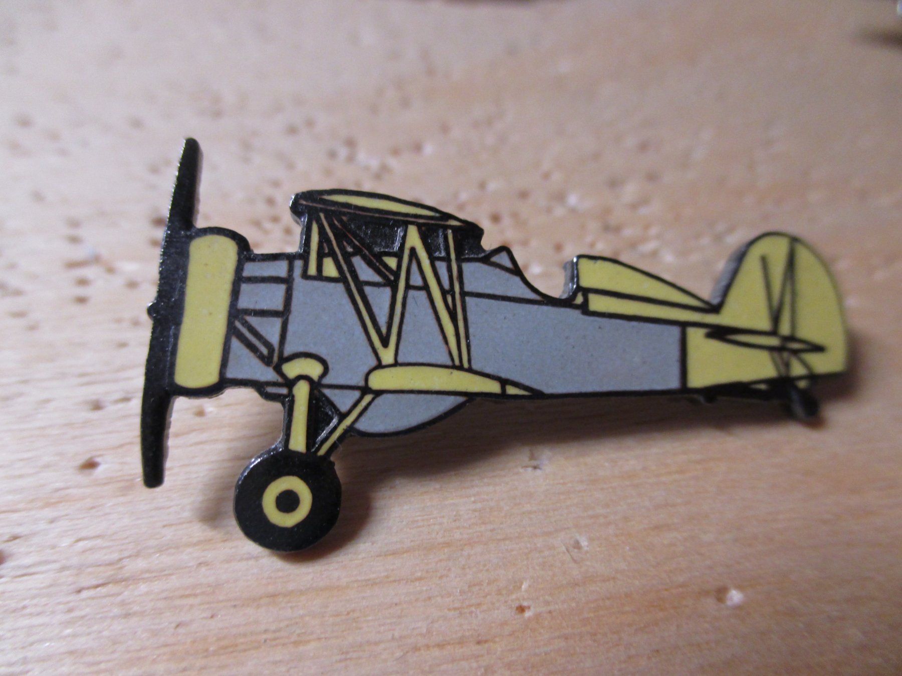Placchette & Badge: Doppeldecker Flugzeug Pin – Nuovo (secondo la descrizione) da Felsberg venduto da sanwill