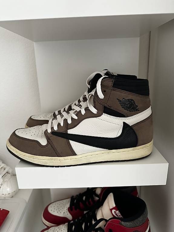 Scarpe da uomo: Travis Scott Air Jordan 1 High – Usato da Binningen venduto da Ramon_01