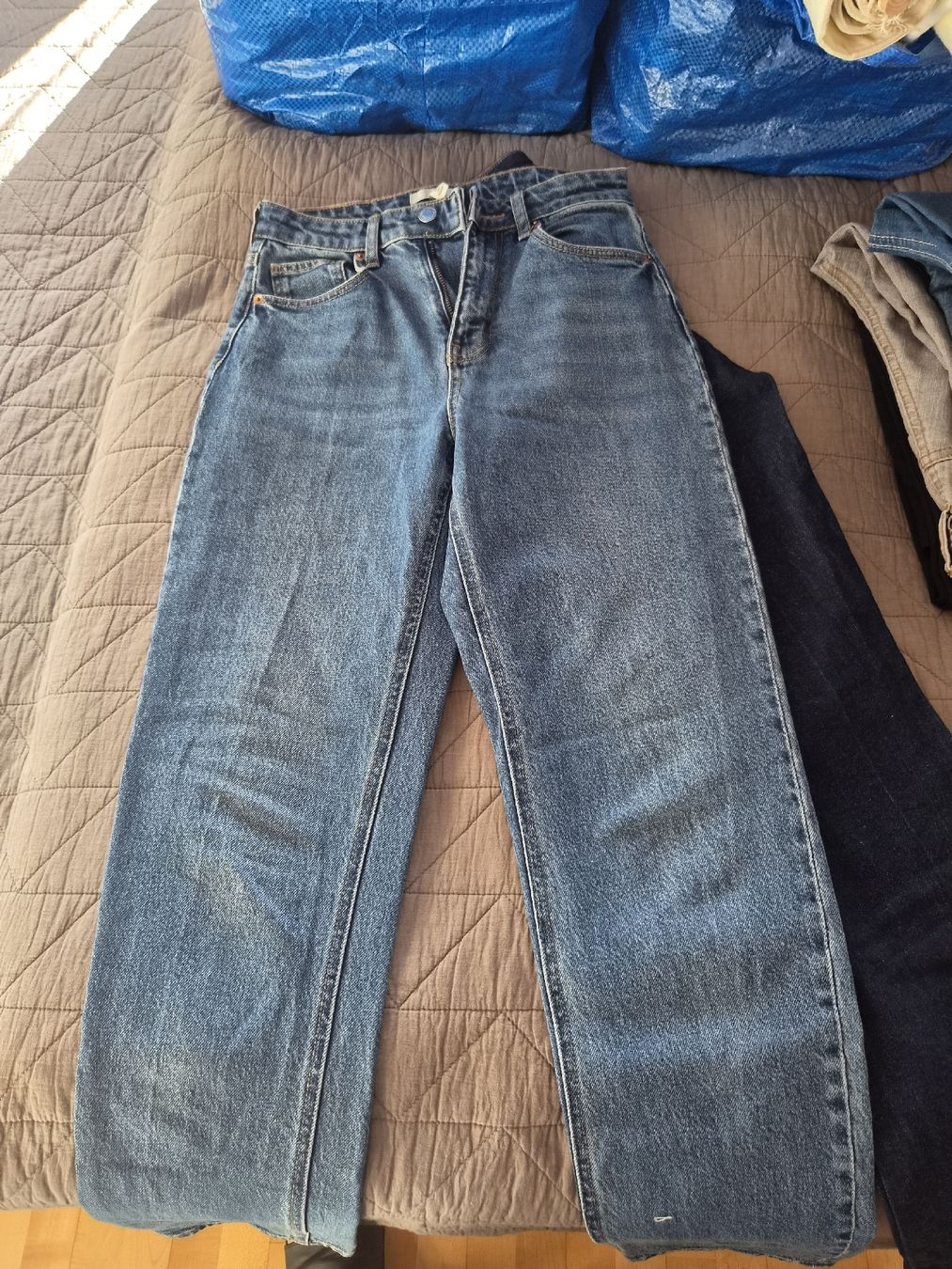 Pantaloni: Jeans Bundle – Usato da Sigriswil venduto da Aline_87 6