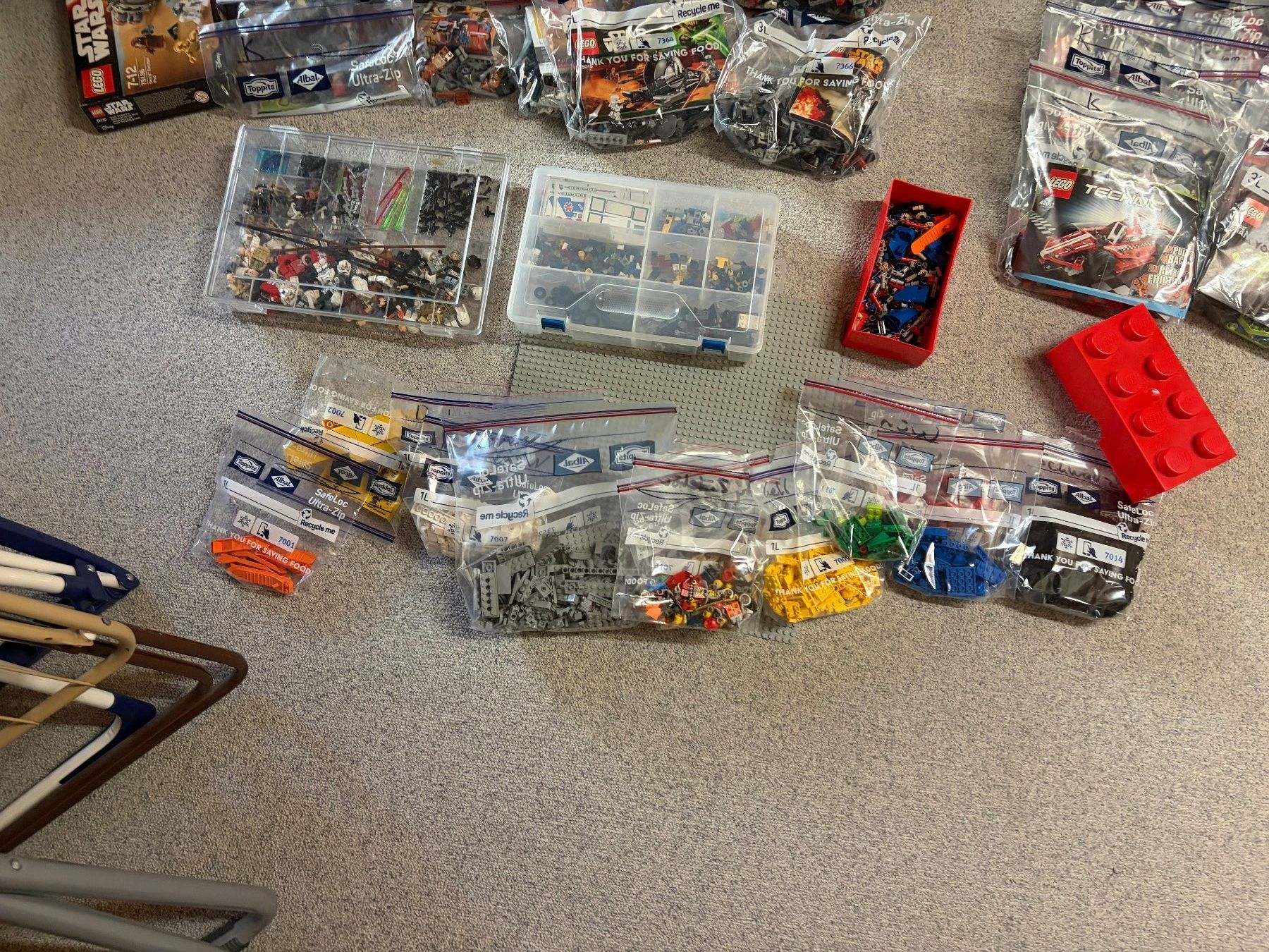 Lego Giocattoli: Lego Sammlung (120 Sets) – Usato da Wallenwil venduto da tob_bww2 5
