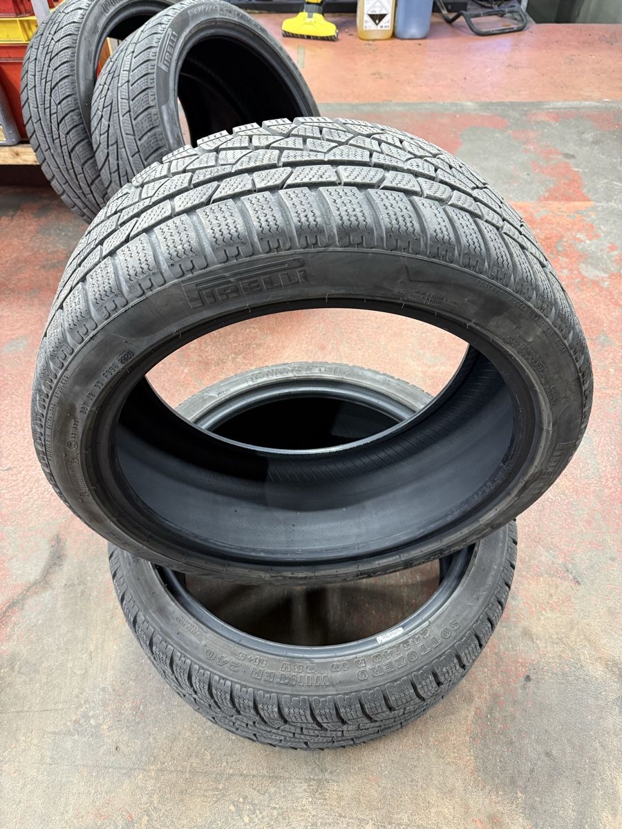 Pneumatici & Ruote complete: Winterreifen – Usato da Worben venduto da Yaenu71 2