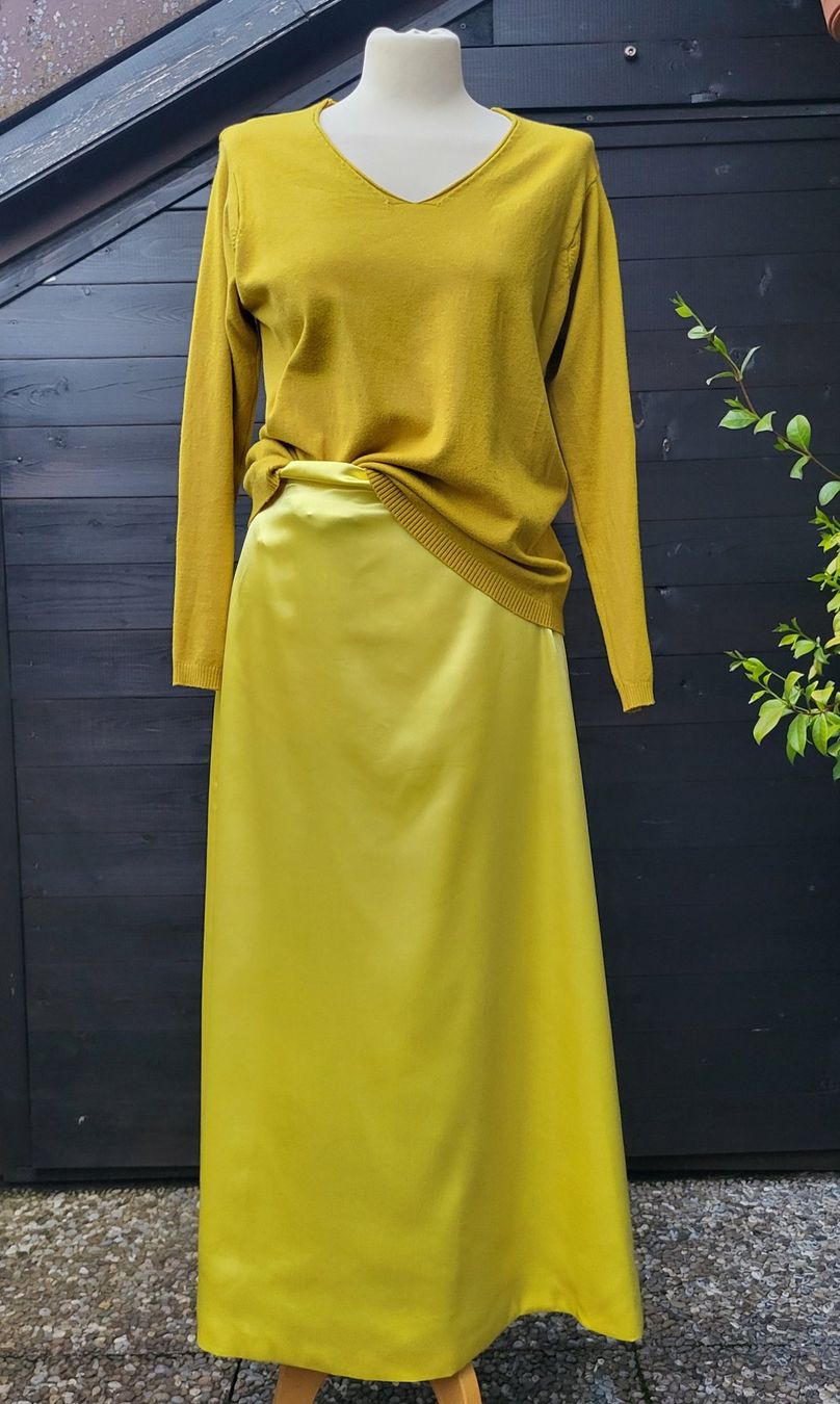 Gonne: Jupe satin jaune – Nuovo e nell'imballaggio originale da Fribourg venduto da VictoriaShop7 2