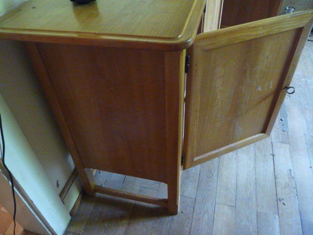 Credenze: Sideboard Buffet Kommode Vintage – Usato da Schönenwerd venduto da befido 1