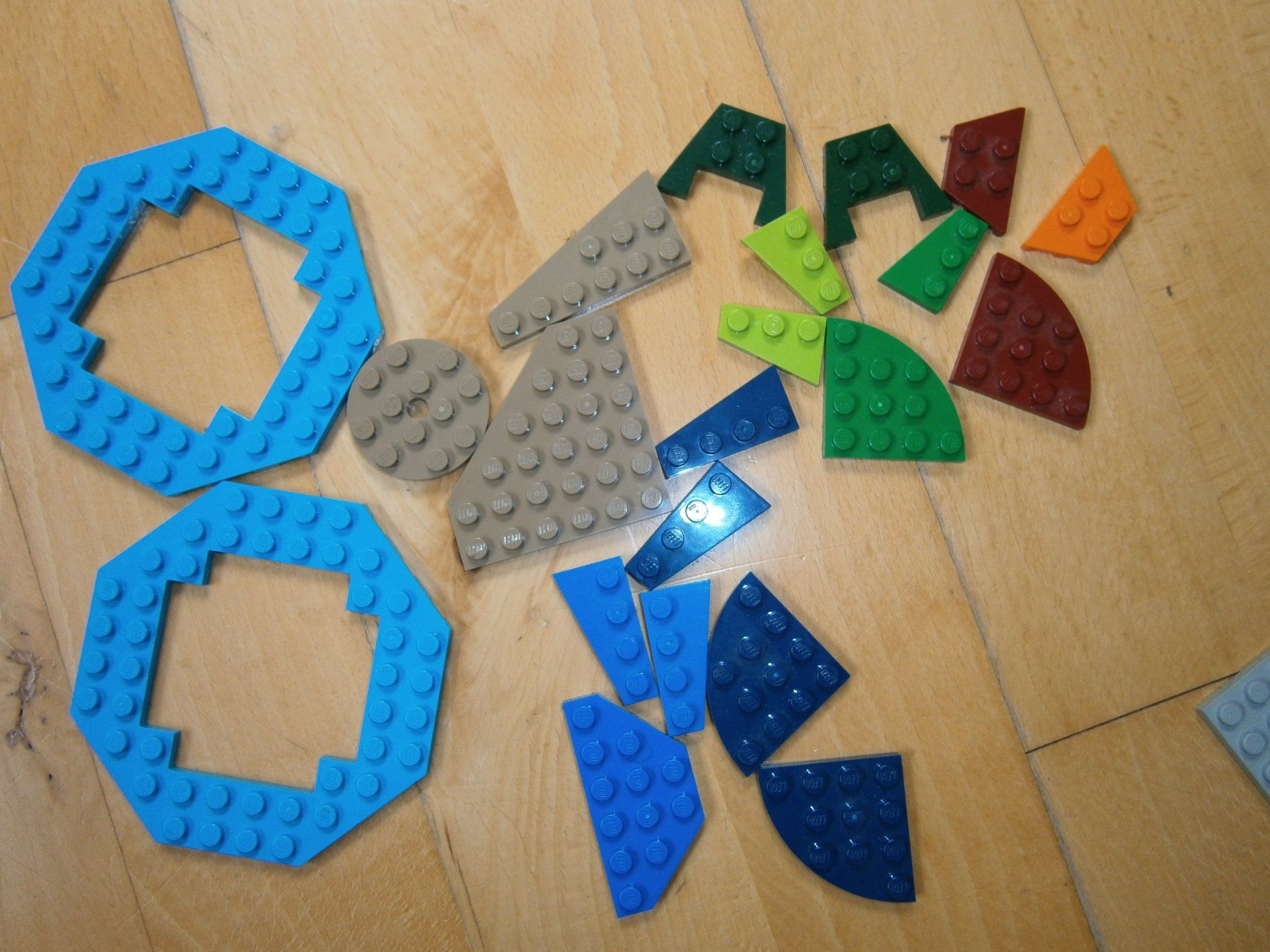 Lego Giocattoli: Lego Verschiedene Spezialplatten – Usato da Glarus venduto da swimmy 3