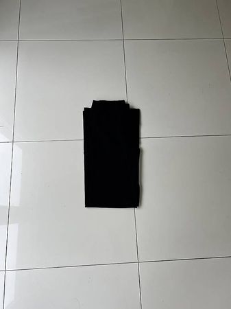 Pantalon Hugo Boss taille 34-36 (Suisse)