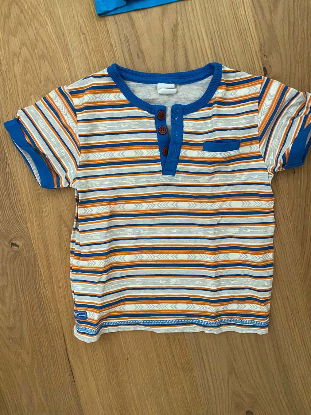 Camicie, T-shirt & Polo: 3er Set T-Shirts Grösse 86 – Usato da Einsiedeln venduto da PaedeK84 3
