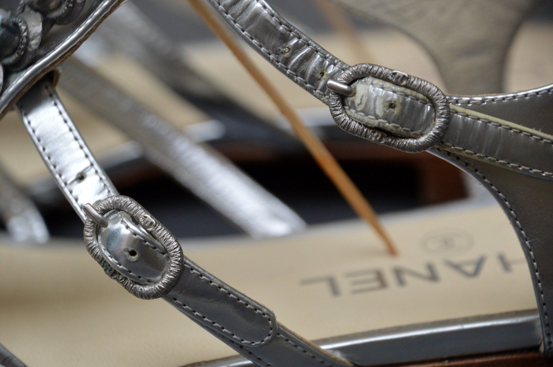 Chanel Scarpe da donna: Sandalen Chanel sandales .39 – Usato da Collonges venduto da Auganien 6