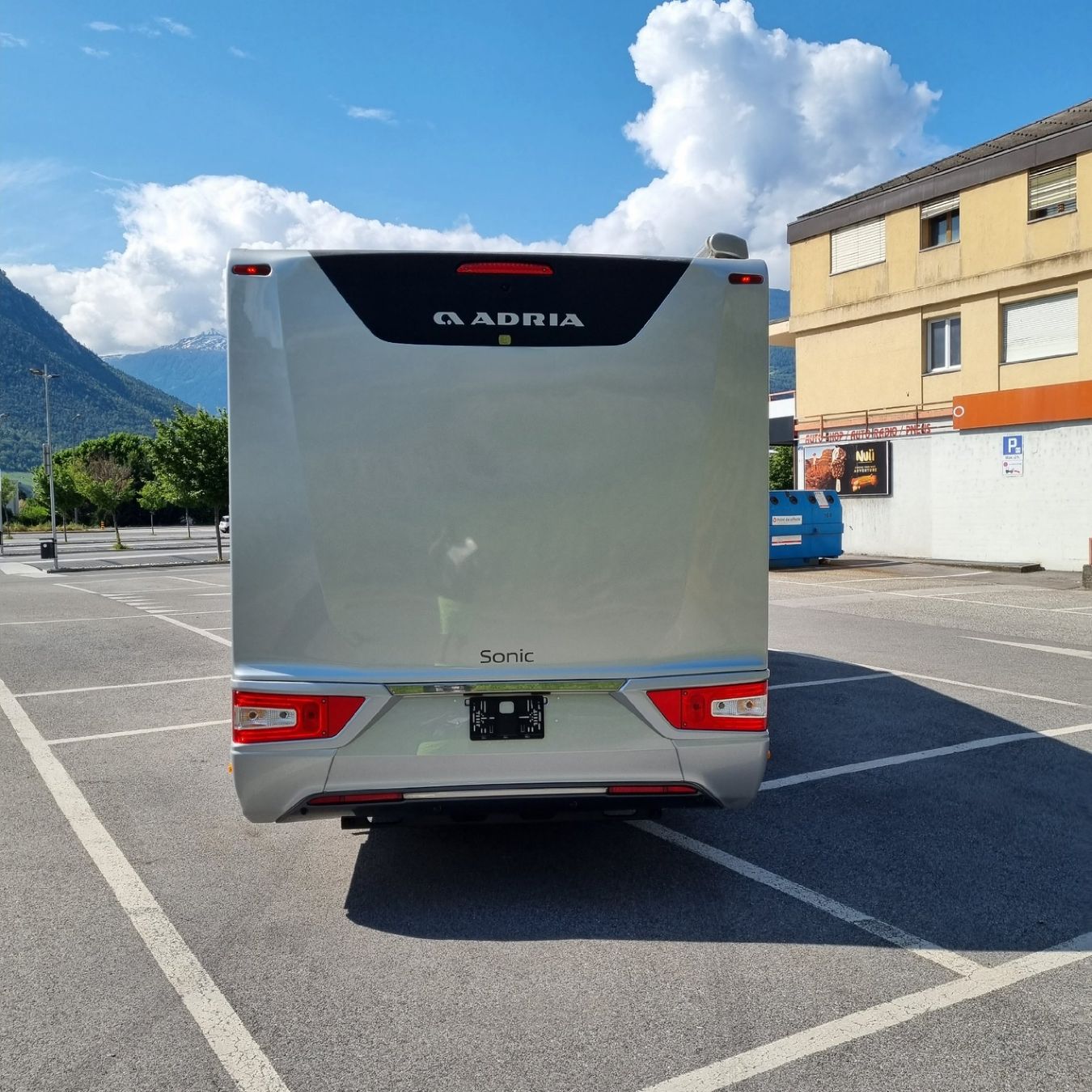 Mobilhome: Adria sonic 810 suprême – Usato da Uvrier venduto da sal_t22d 2