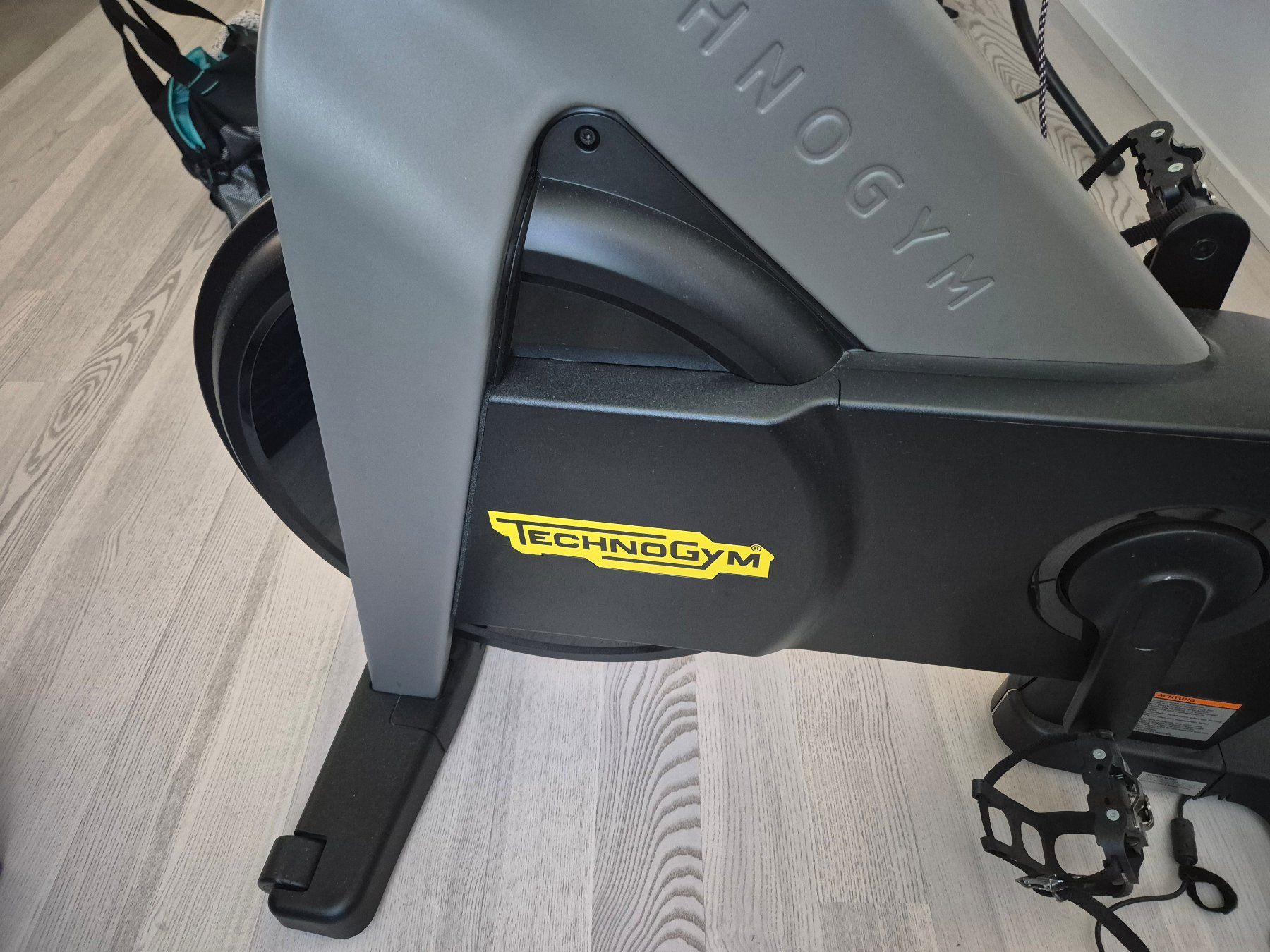 Technogym Vélos d'appartement: TECHNOGYM Cardio Bike – D'occasion à Walchwil par Zovello 8