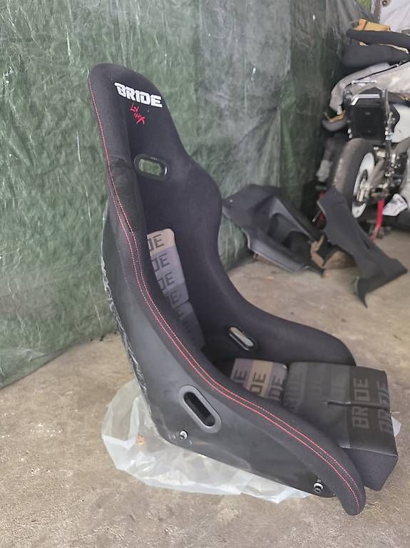 Tutti pezzi di ricambio auto: Sedili replica Bride – Usato da Morbio inferiore venduto da Scavo20 2