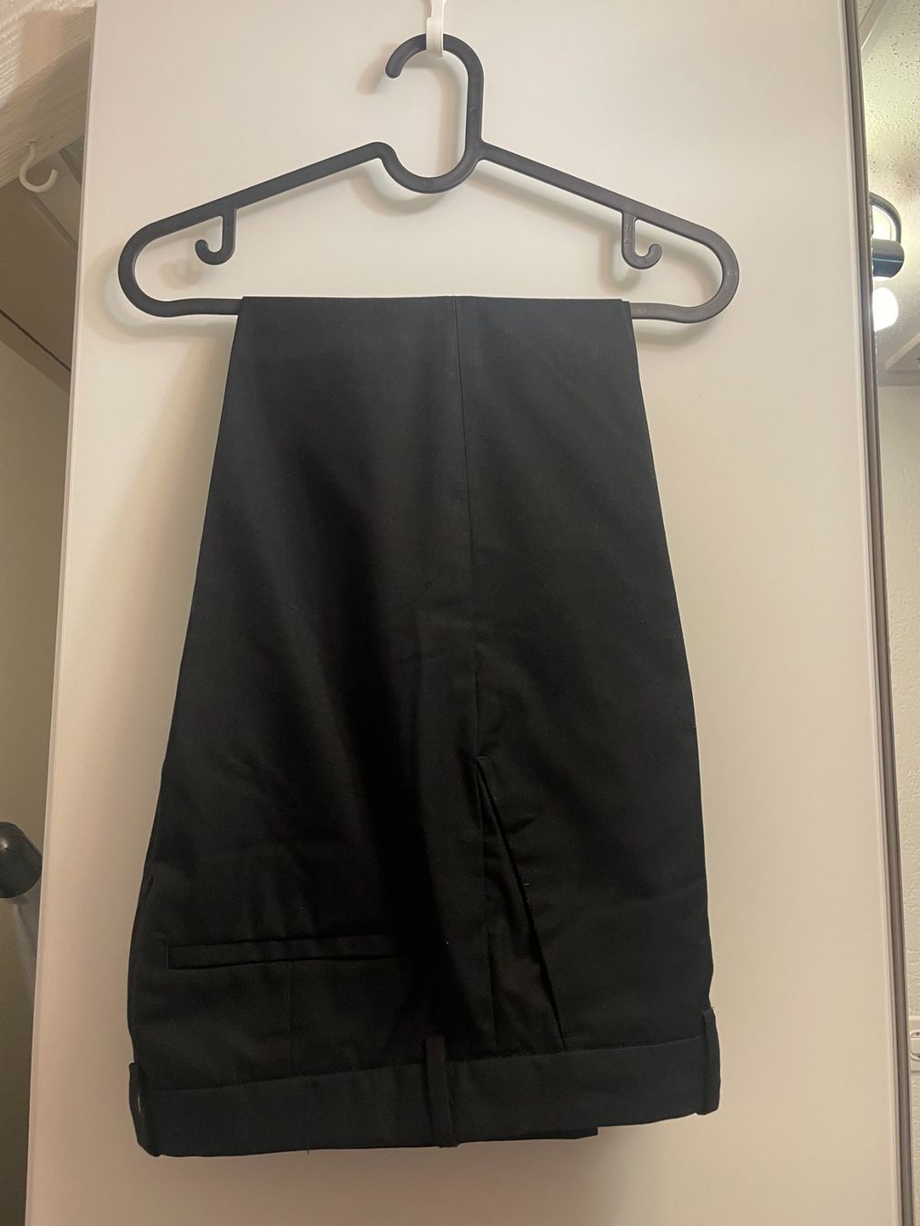 H&M Completi: Anzug schwarz mit Hemd H&M Grösse 164 – Usato da Zürich venduto da Julia2317 2