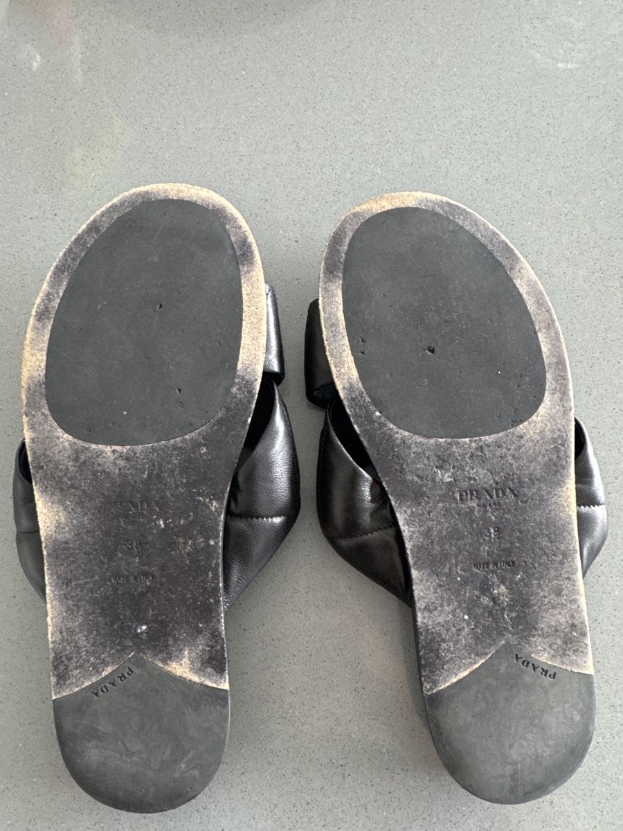 Prada Scarpe da donna: Prada quilted slides – Usato da Horgen venduto da mar_yy7g 1