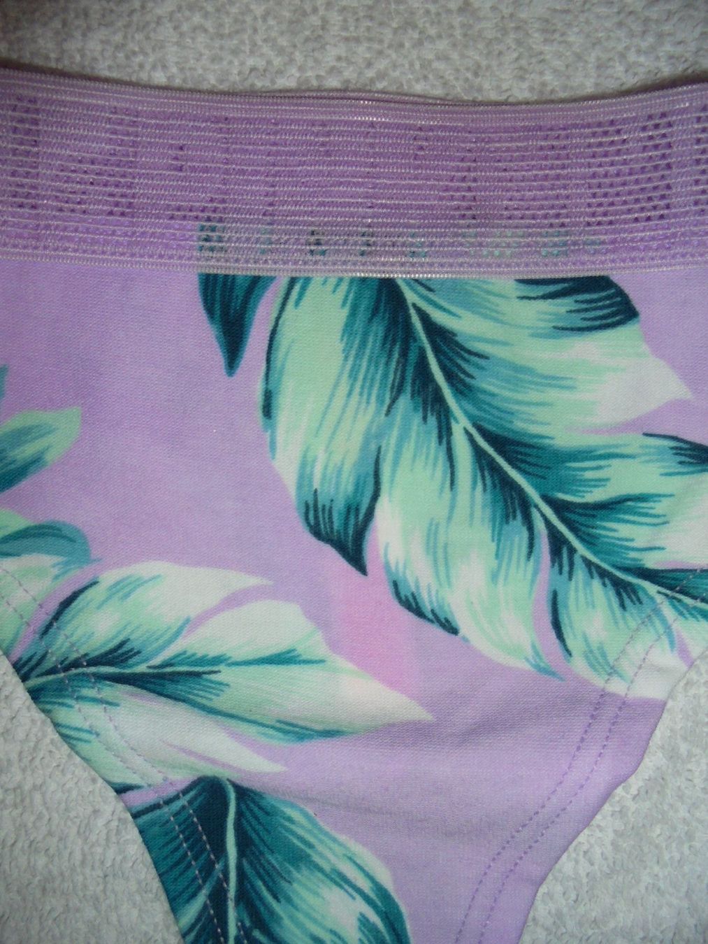 Victoria's Secret Altra biancheria intima: VICTORIA'S SECRET THONG, S, NEU – Nuovo e nell'imballaggio originale da Aarau Rohr venduto da PinkSchwein 1