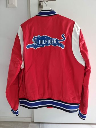 Tommy Hilfiger Varsity Bomberjacke Rot – College Jacket XL