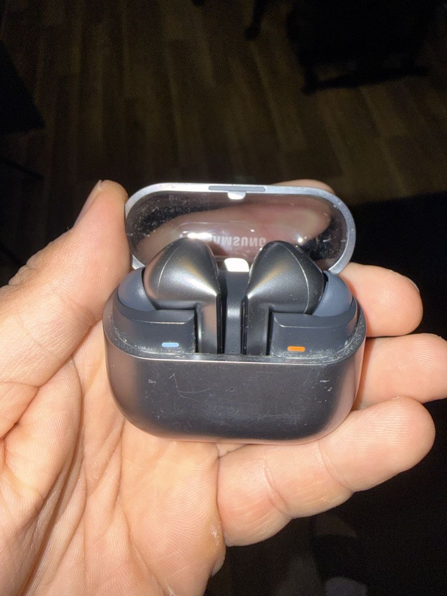 Samsung Kopfhörer: Samsung Galaxy Buds 3 Pro – Gebraucht aus Schönenwerd von Ale46.