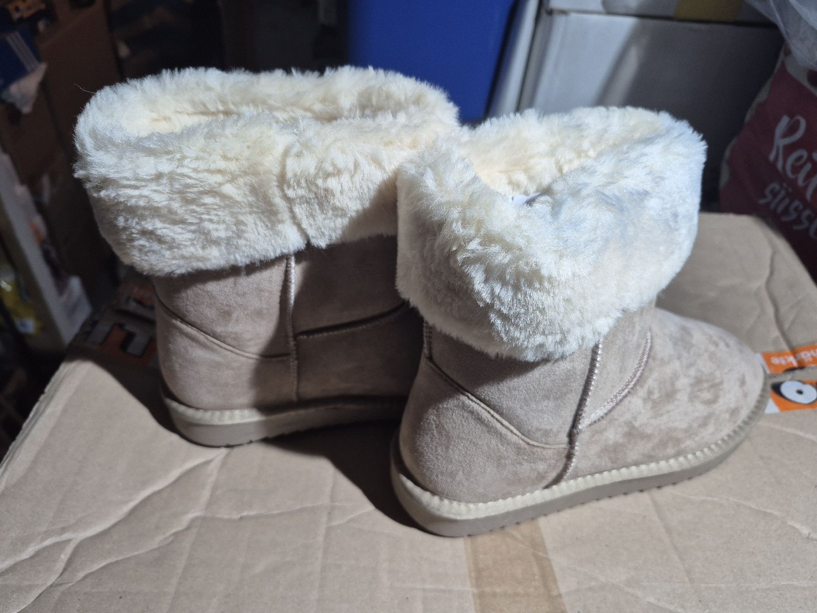 Chaussures femmes: Stiefel – Neuf (Voir description) à Wislikofen par ana_j6bc 2