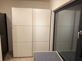 Schwebetürenschrank 166x225x60