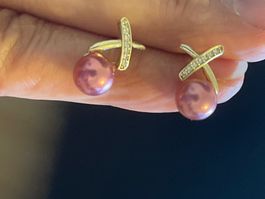 Jolies boucles d’oreilles plaquées jaune perles /brillants
